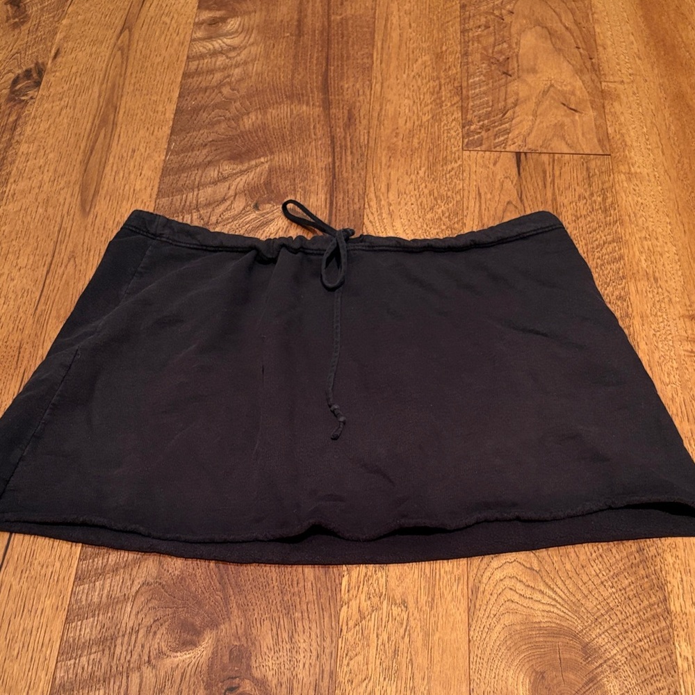 American Apparel Woman’s Black Soft Skirt Size L - Picture 1 of 4